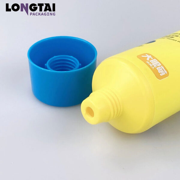 Shower gel packaging with special sealing tail