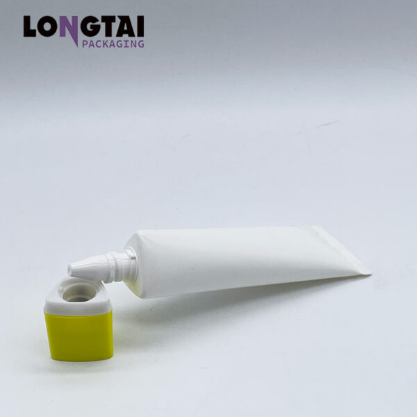 D30mm plastic cosmetic packaging tube