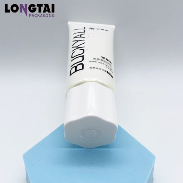 D40 plastic cleanser packaging tube